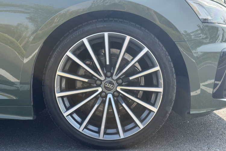 奥迪A5 2023款 Sportback 40 TFSI quattro 豪华动感型车身外观6002