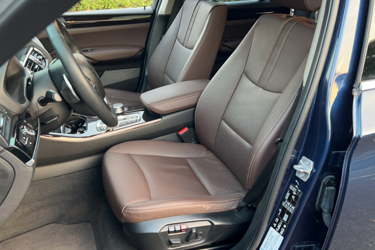 宝马X4 2014款 xDrive20i X设计套装局部细节19