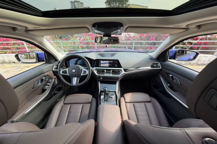 宝马3系 2020款 320Li M运动套装中控内饰7003