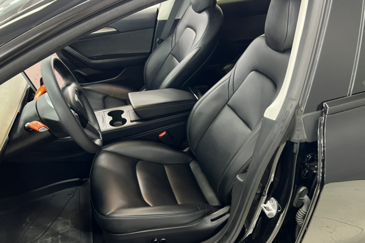 特斯拉 Model 3 2022款 后轮驱动版局部细节19