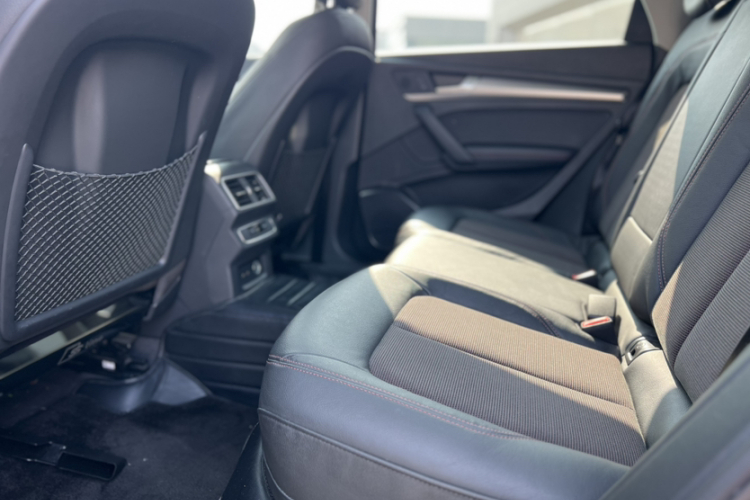 奥迪Q5L 2018款 45 TFSI 尊享时尚型 国VI中控内饰7002