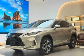 雷克萨斯RX 2020款 改款 300 四驱典雅版