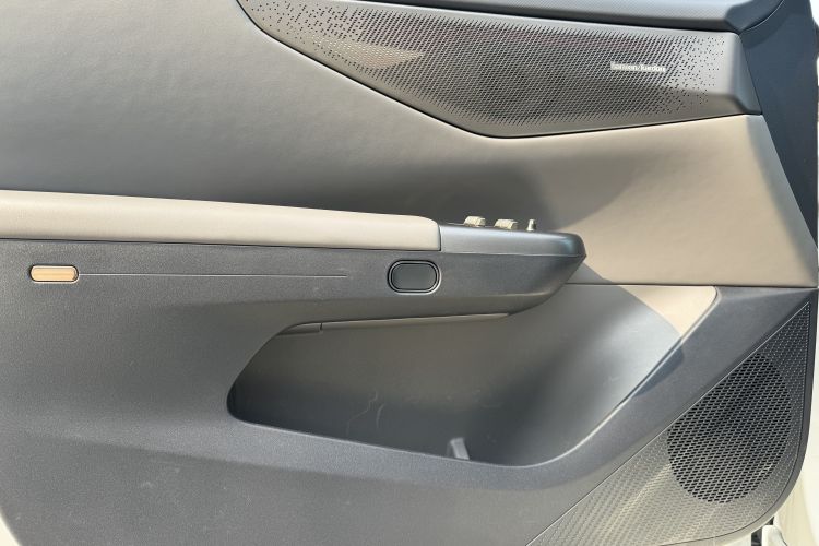 领克07 2024款 EM-P 126长续航 Ultra中控内饰7015