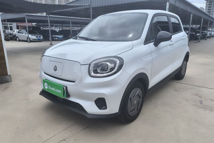 零跑汽车 零跑T03 2024款 200轻享版车身外观1