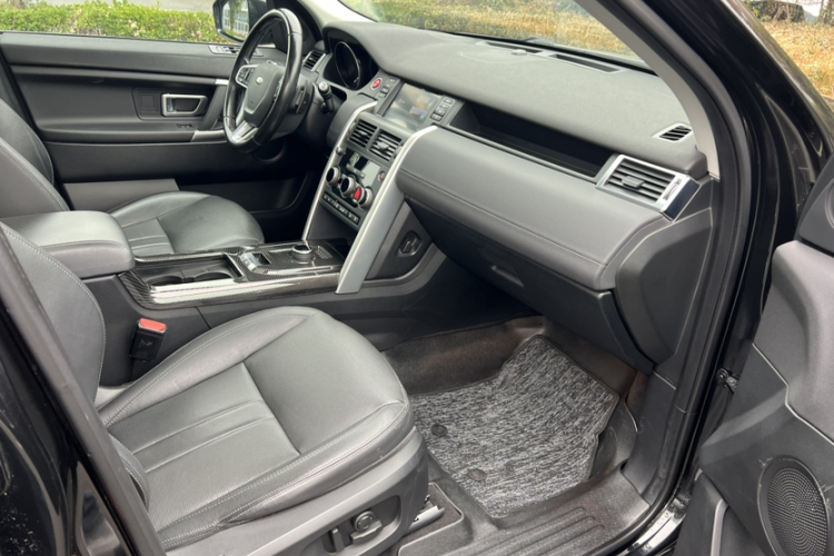 路虎 发现神行 2018款 240PS SE版中控内饰7003