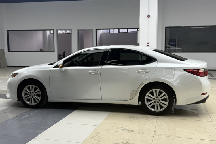 雷克萨斯ES 2014款 250 精英版车身外观6007