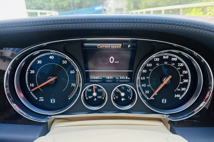 宾利 欧陆 2014款 4.0T GT V8 S 标准版中控内饰15