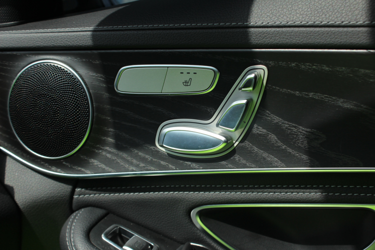 奔驰C级 2017款 C 200 L 运动版中控内饰7003