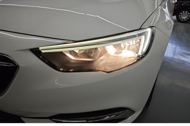 别克 君威 2019款 20T 精英型 国VI车身外观6006