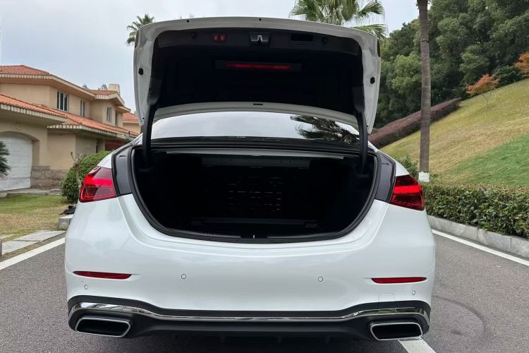 奔驰C级 2023款 改款 C 260 L 运动版中控内饰7006