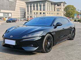 腾势Z9GT 2024款 1100四驱Max版