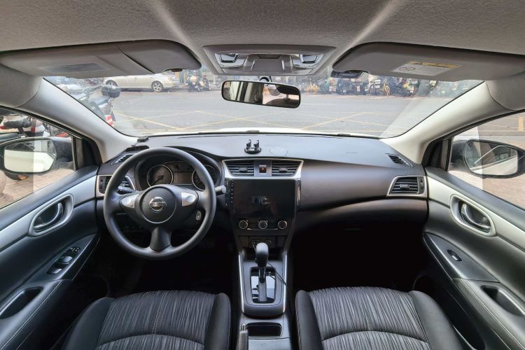 日产 轩逸 2022款 经典 1.6XE CVT舒适版中控内饰7006