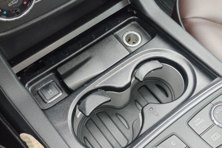 奔驰M级 2012款 ML 350 豪华型局部细节9002