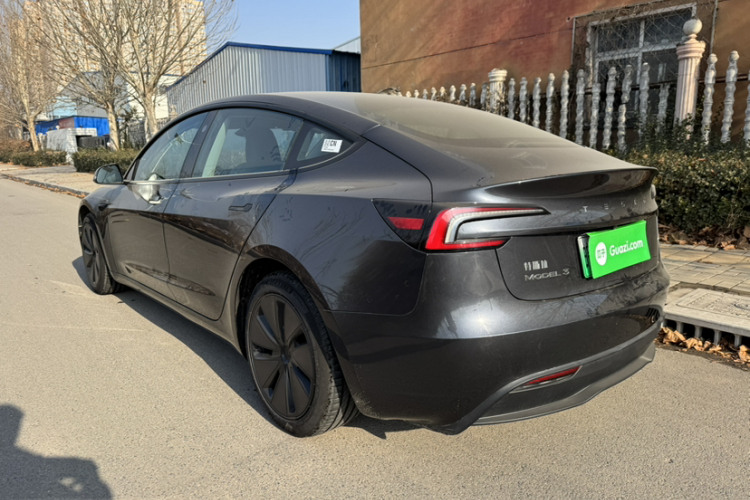 特斯拉 Model 3 2023款 后轮驱动版车身外观6005