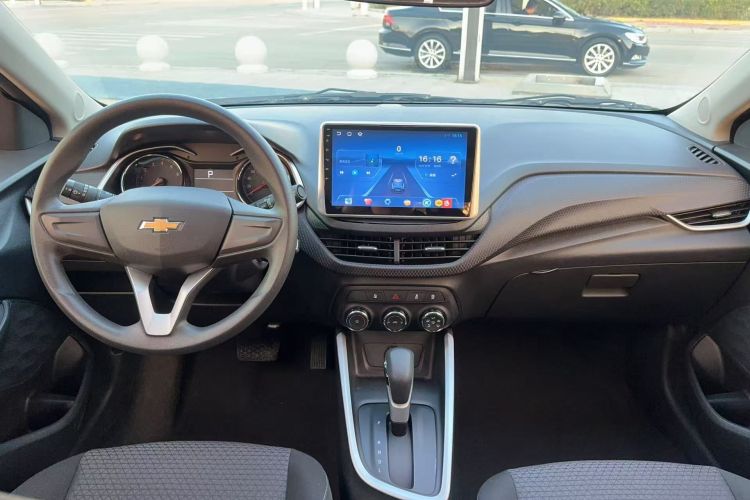 雪佛兰 科沃兹 2020款 325T 自动欣悦版中控内饰7001