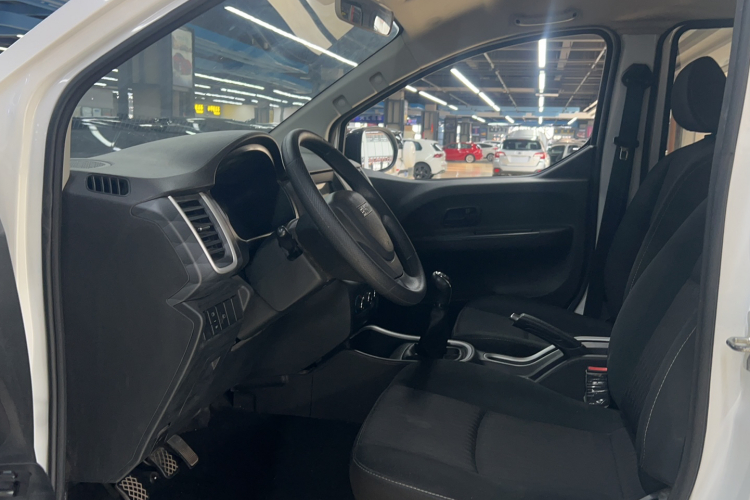 金杯 金海狮M经典 2024款 1.5L 工程狮客车 6座局部细节19