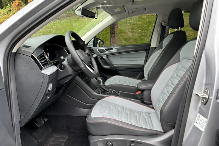 大众 途观L新能源 2023款 430PHEV 插电混动旗舰版中控内饰7011