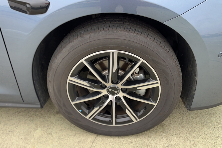 比亚迪 海豹06新能源 2025款 DM-i 智驾版 120KM尊享型车身外观6003