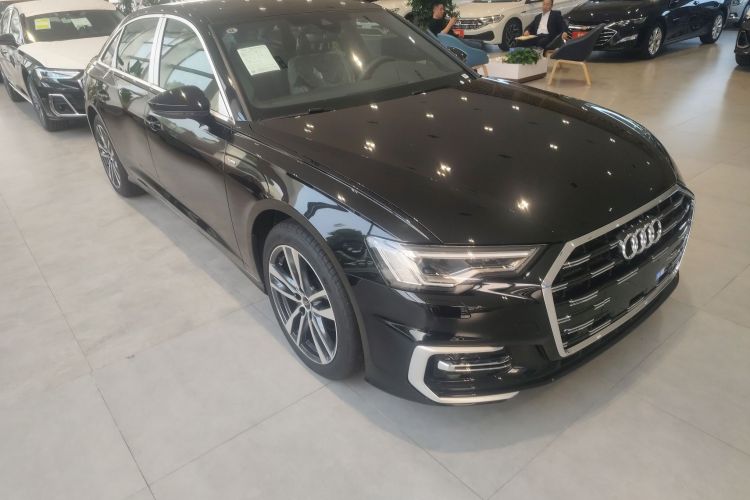 奥迪A6L 2025款 40 TFSI 豪华动感型车身外观6002