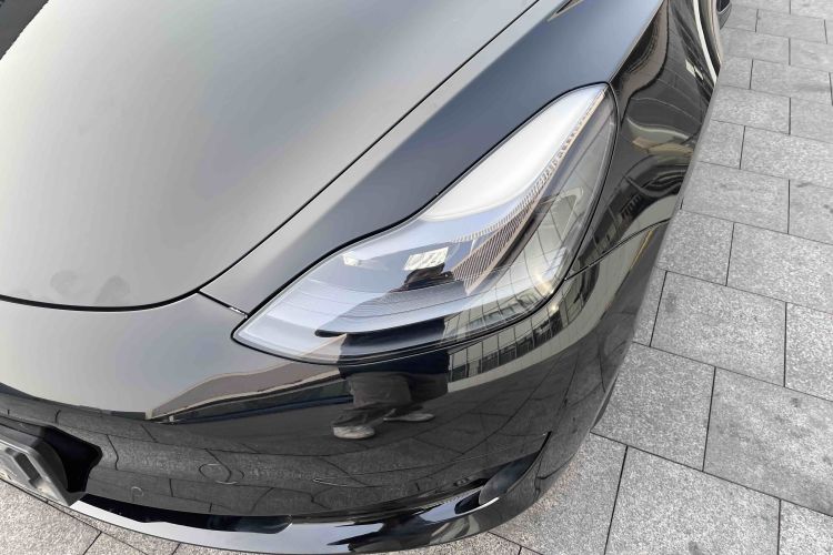特斯拉 Model 3 2021款 标准续航后驱升级版 3D6车身外观6004
