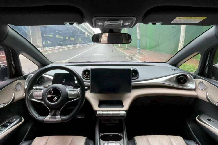 比亚迪 海豚 2023款 420km 时尚版中控内饰7001