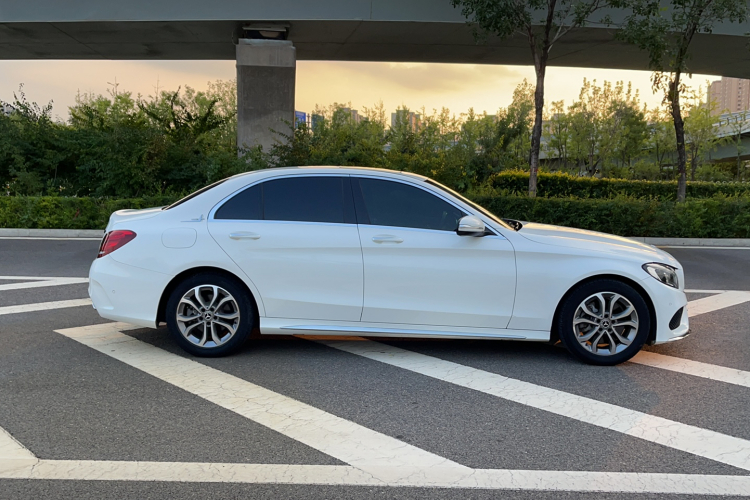 奔驰C级 2018款 C 180 L 时尚型运动版车身外观6002