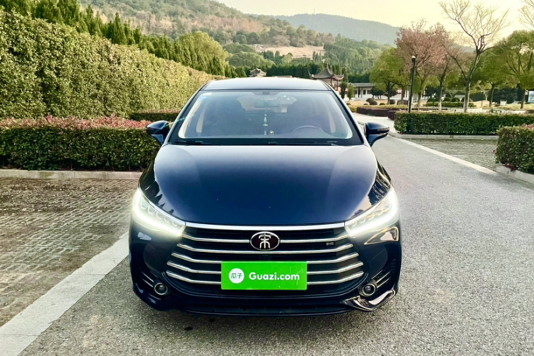 比亚迪 宋MAX 2017款 1.5T 自动智联豪华型 7座车身外观6005