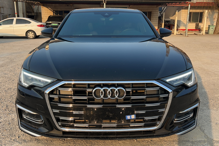 奥迪A6L 2023款 改款 40 TFSI 豪华动感型车身外观6002