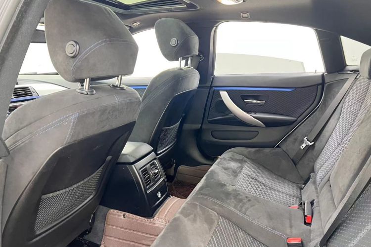 宝马4系 2019款 425i Gran Coupe M运动套装中控内饰7008