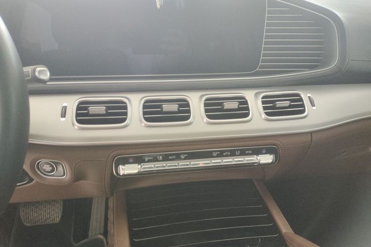 奔驰GLE 2024款 GLE 350 4MATIC 动感型局部细节16