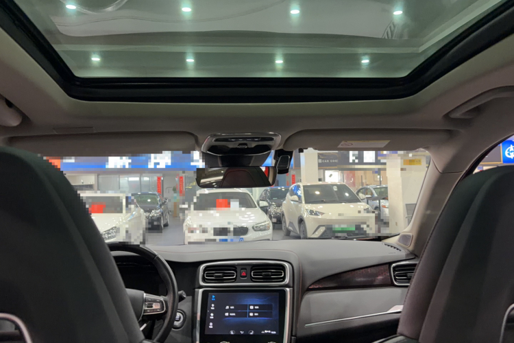 领克01 2017款 2.0T 四驱劲Pro版局部细节22