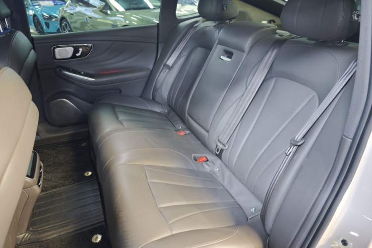 飞凡汽车 飞凡F7 2023款 进阶版车身外观6014