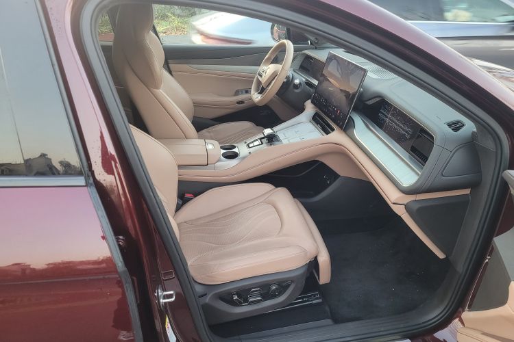 腾势N7 2023款 长续航性能Max版中控内饰7001