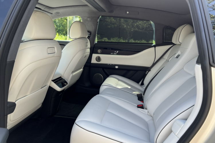 鸿蒙智行 享界S9 2024款 纯电 Ultra 四驱旗舰版中控内饰7005