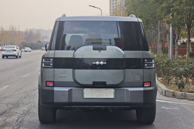 方程豹 钛7 2025款 190KM四驱Ultra版车身外观6004