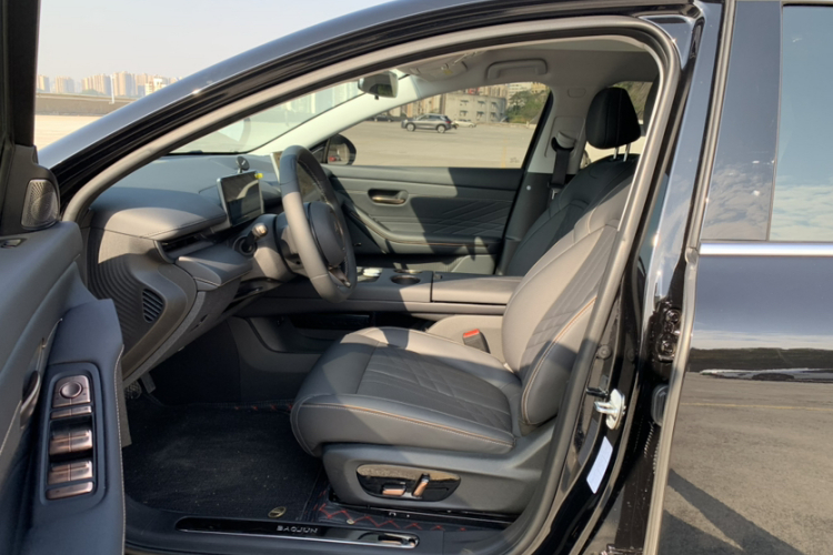 宝骏享境 2025款 插混 140km标准版局部细节19