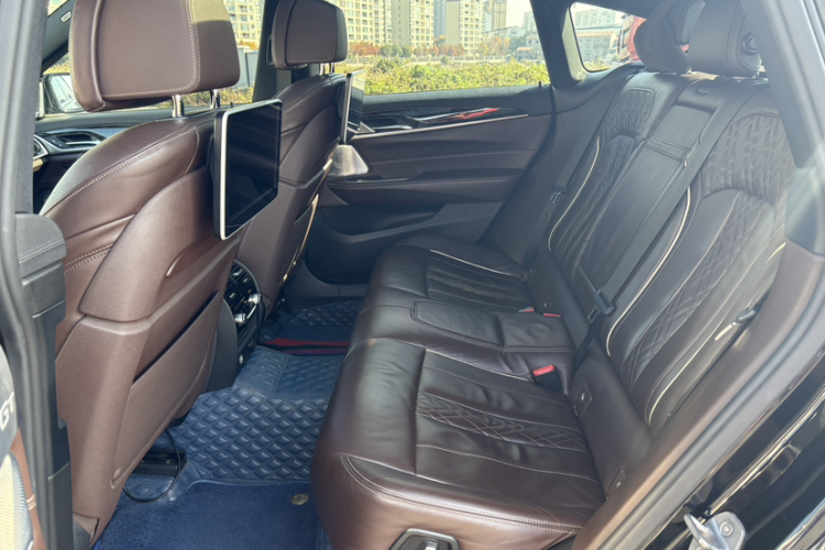 宝马6系GT 2019款 630i M运动大旅行家版中控内饰7004