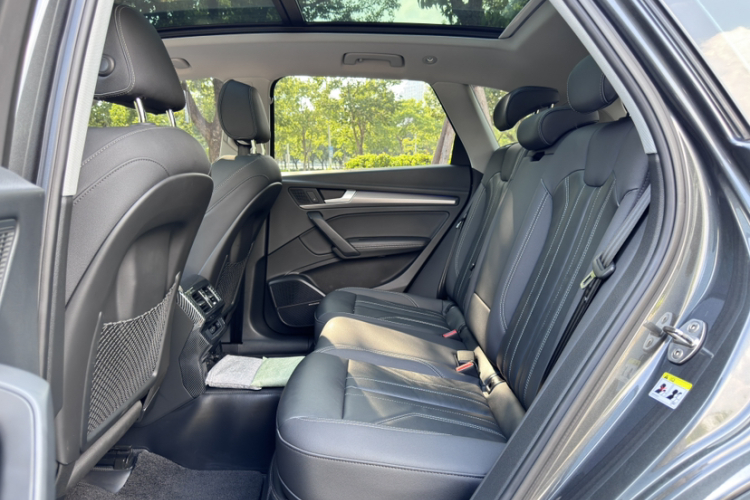 奥迪Q5L 2022款 45T 豪华动感型车身外观6001