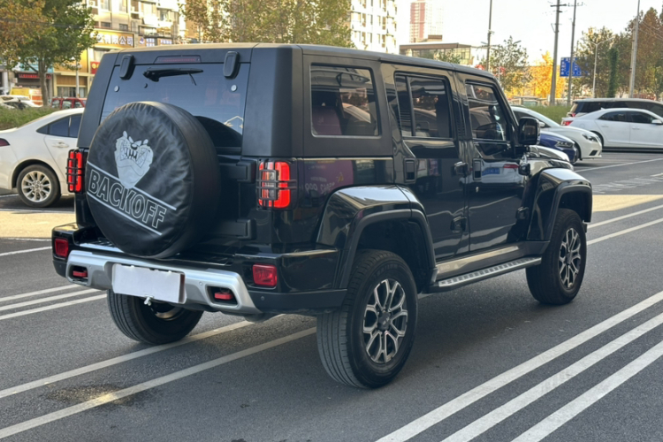 北京BJ40 2020款 2.0T 自动四驱城市猎人版侠客型车身外观6003