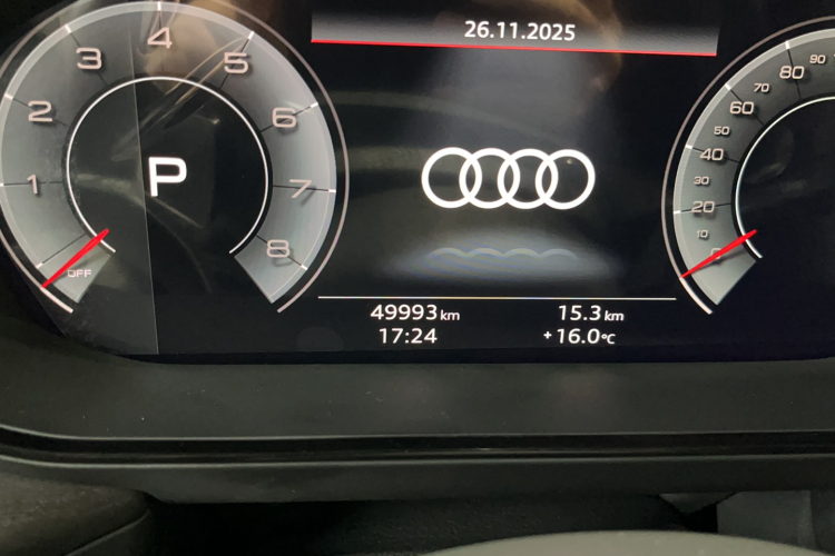 奥迪Q6 2023款 40 TFSI quattro 观云型 Light 羽林套装中控内饰15