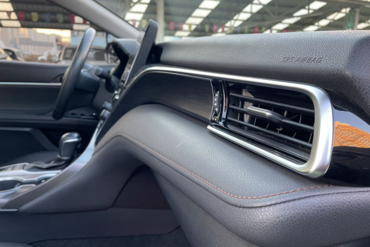 丰田 凯美瑞 2021款 2.5G 豪华版局部细节9003