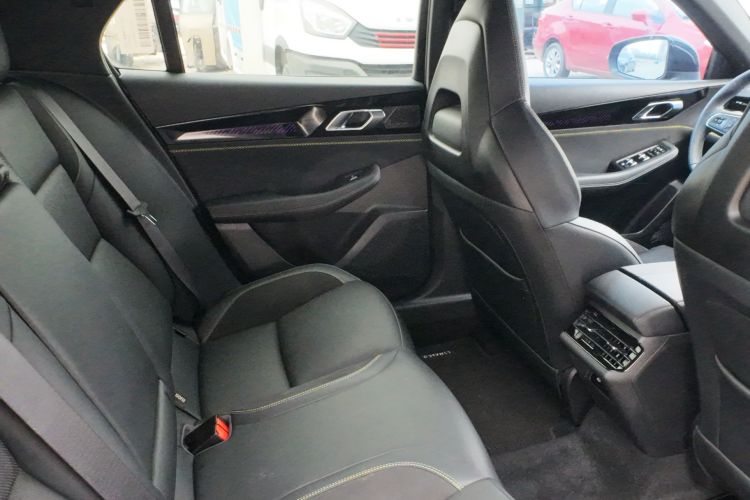 领克03 2025款 1.5TD DCT冠军版Pro中控内饰7003