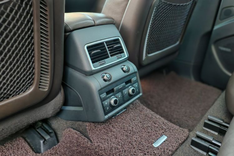 奥迪Q7 2014款 35 TFSI 运动型中控内饰7003