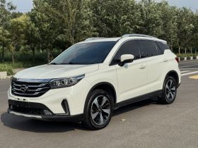 广汽传祺 传祺GS4 2018款 235T 自动两驱至尊版