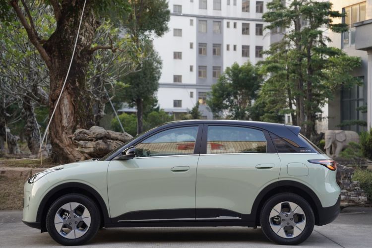 吉利银河 星愿 2025款 UP 410km 探索+版车身外观6009