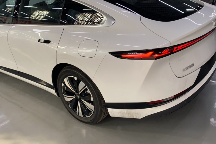 长安启源A07 2025款 蓝鲸增程版 140精英型车身外观6005