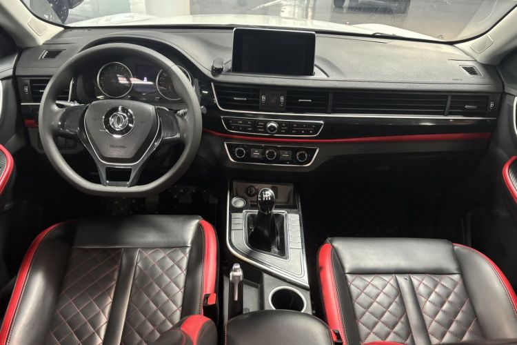 东风风行 风行T5 2020款 1.6L 手动舒适型 国VI中控内饰7004