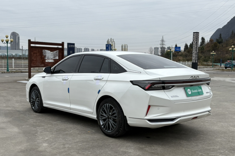 东风风神 奕炫MAX 2021款 1.5T 超炫潮爸版车身外观6009