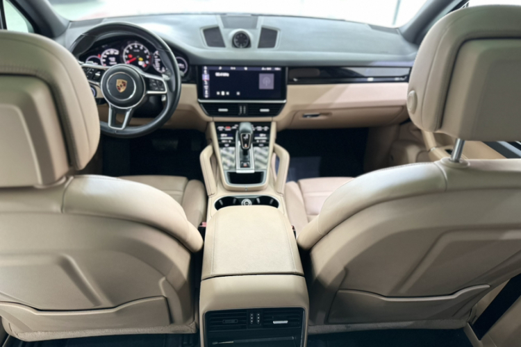 保时捷 2018款 Cayenne 3.0T中控内饰7004