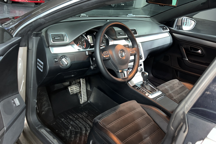 一汽-大众CC 2013款 2.0TSI 豪华型中控内饰20